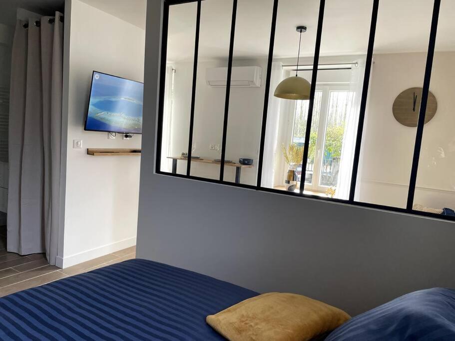 Bleu Supreme Balneo Lägenhet Vierzon Exteriör bild